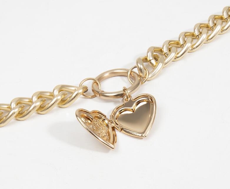 Metal Heart Choker